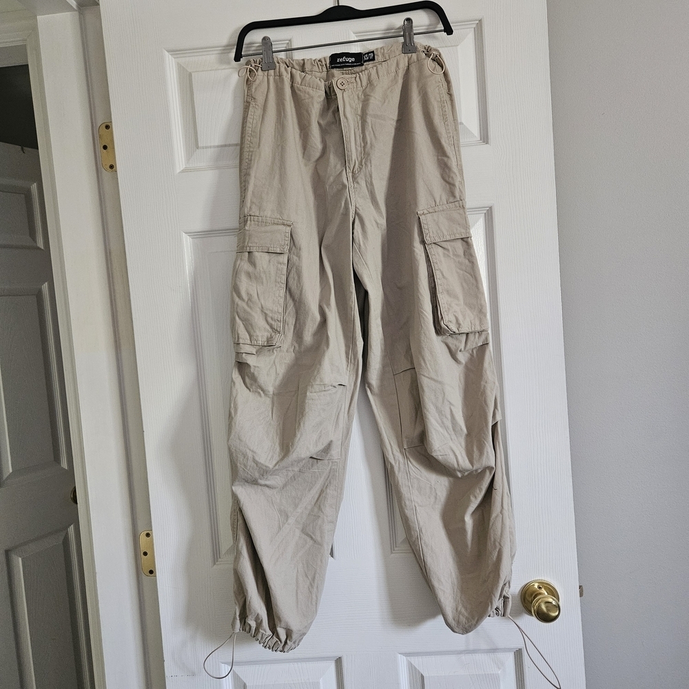 Refuge Beige Cargo Joggers